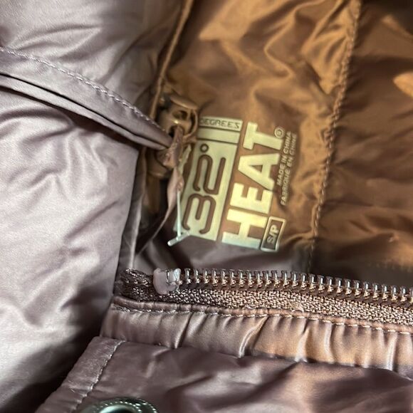 NEW. nylon puffer jacket . PACKABLE. 60% Down!!! NEW - Picture 4 of 5